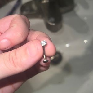 Floating navel jewelry